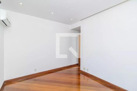 Apartamento à venda com 105m², 3 quartos e 2 vagasQuarto