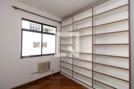 Apartamento à venda com 105m², 3 quartos e 2 vagasQuarto