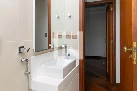 Apartamento à venda com 105m², 3 quartos e 2 vagasBanheiro