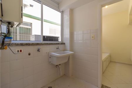 Apartamento à venda com 135m², 3 quartos e 1 vagaÁrea de Serviço