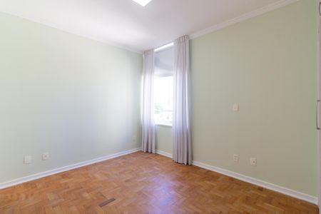Apartamento à venda com 135m², 3 quartos e 1 vagaSuíte
