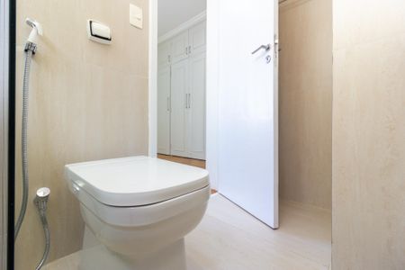 Apartamento à venda com 135m², 3 quartos e 1 vagaBanheiro da Suíte