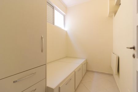 Apartamento à venda com 135m², 3 quartos e 1 vagaÁrea de Serviço