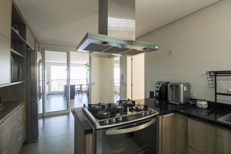 Apartamento à venda com 177m², 3 quartos e 3 vagasCozinha 
