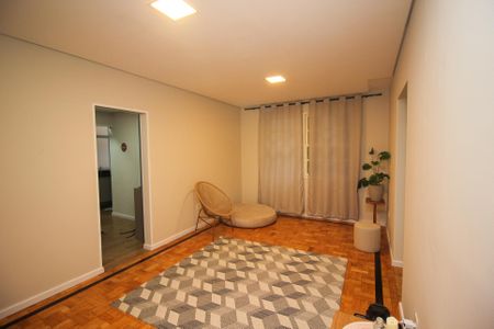 Apartamento à venda com 120m², 3 quartos e sem vagaSala
