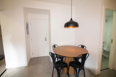 Apartamento para alugar com 42m², 1 quarto e 1 vaga Apartamento para alugar com 42m², 1 quarto e 1 vagaSala / Sala de Jantar