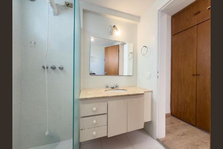 Apartamento para alugar com 100m², 3 quartos e 2 vagasBanheiro da Suíte