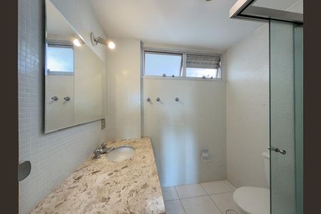 Apartamento para alugar com 100m², 3 quartos e 2 vagasBanheiro Social