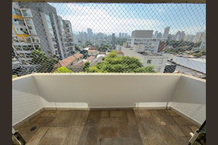 Apartamento para alugar com 100m², 3 quartos e 2 vagasVaranda