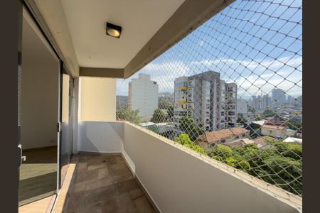 Apartamento para alugar com 100m², 3 quartos e 2 vagasVaranda