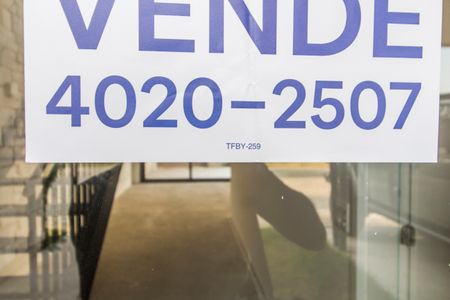 Casa de condomínio para alugar com 230m², 2 quartos e 3 vagasVista da Rua