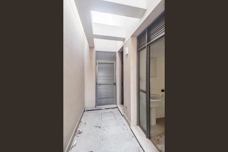 Casa de condomínio para alugar com 230m², 2 quartos e 3 vagasEntrada