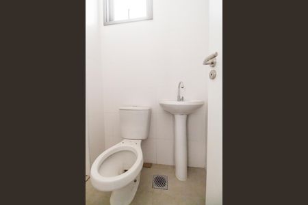 Casa de condomínio para alugar com 230m², 2 quartos e 3 vagasBanheiro de serviço