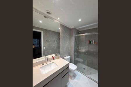 Apartamento para alugar com 1 quarto, 51m² em Alphaville Industrial, Barueri