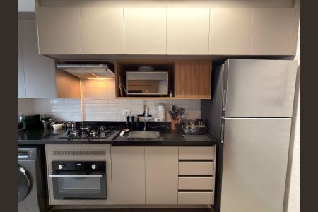 Apartamento para alugar com 1 quarto, 51m² em Alphaville Industrial, Barueri