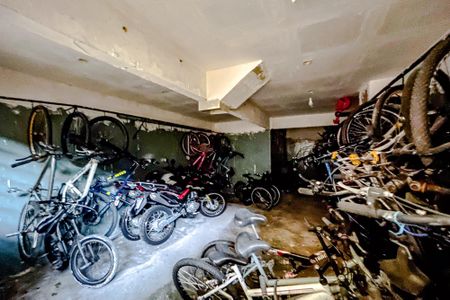 Apartamento à venda com 77m², 2 quartos e 1 vagaÁrea comum