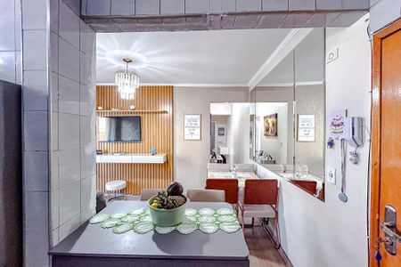 Apartamento à venda com 77m², 2 quartos e 1 vagaCozinha e Área de Serviço