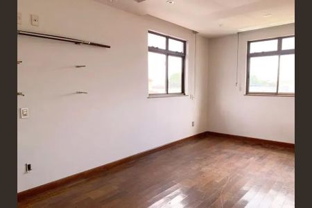 Casa para alugar com 4 quartos, 475m² em Floramar, Belo Horizonte