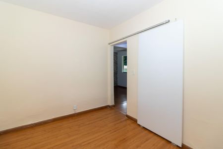 Apartamento à venda com 43m², 2 quartos e 1 vagaQuarto 2
