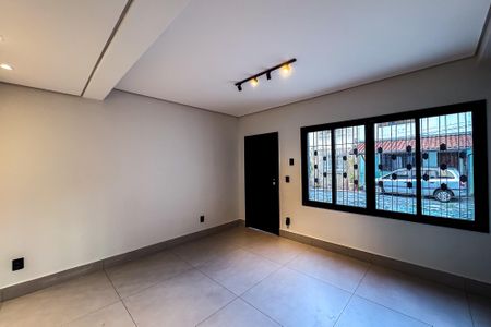 Casa à venda com 120m², 3 quartos e 2 vagasSala