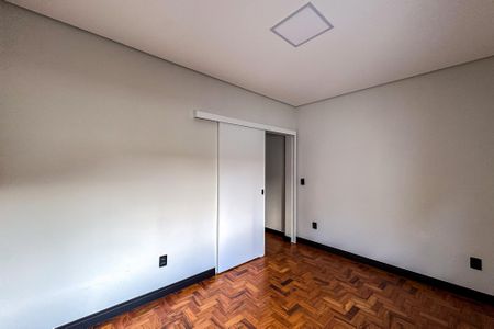 Casa à venda com 120m², 3 quartos e 2 vagasQuarto 1