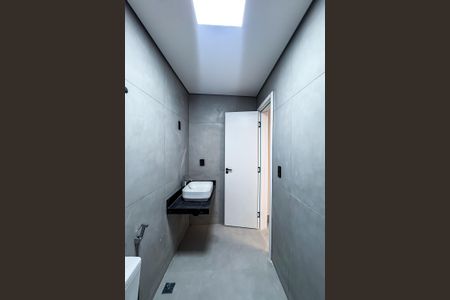 Casa à venda com 120m², 3 quartos e 2 vagasBanheiro da Edícula