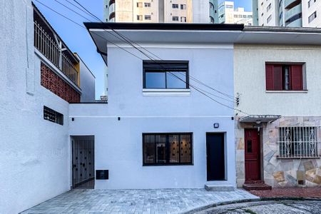 Casa à venda com 120m², 3 quartos e 2 vagasFachada