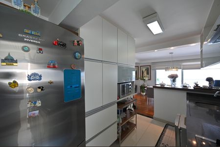 Apartamento à venda com 104m², 3 quartos e 2 vagasCozinha