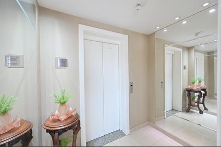 Apartamento à venda com 104m², 3 quartos e 2 vagasHall