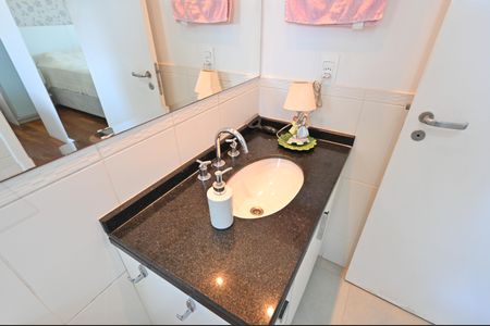 Apartamento à venda com 104m², 3 quartos e 2 vagasBanheiro da Suíte