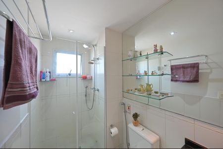 Apartamento à venda com 104m², 3 quartos e 2 vagasBanheiro da Suíte