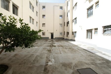 Apartamento à venda com 76m², 3 quartos e 1 vagaÁrea comum