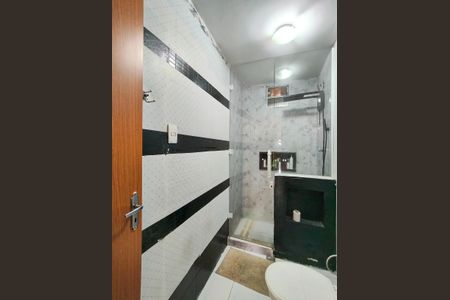 Casa à venda com 82m², 3 quartos e sem vagaBanheiro Corredor