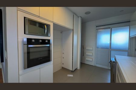 Apartamento para alugar com 167m², 3 quartos e 3 vagasCozinha