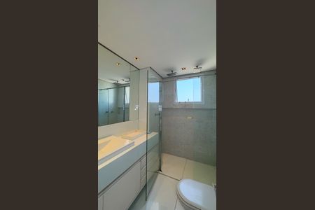 Apartamento para alugar com 167m², 3 quartos e 3 vagasBanheiro da Suíte