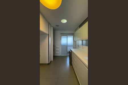 Apartamento para alugar com 167m², 3 quartos e 3 vagasCozinha