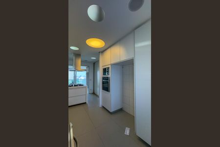 Apartamento para alugar com 167m², 3 quartos e 3 vagasCozinha