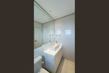 Apartamento para alugar com 167m², 3 quartos e 3 vagasBanheiro da Suíte 2