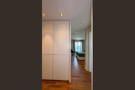 Apartamento para alugar com 167m², 3 quartos e 3 vagasCloset da suíte