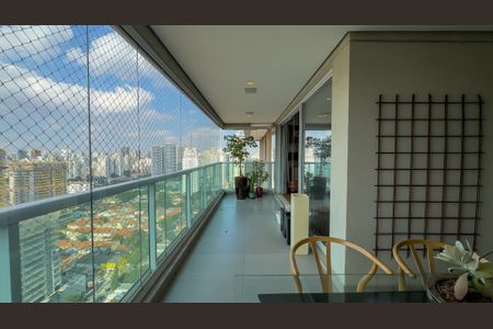 Apartamento para alugar com 167m², 3 quartos e 3 vagasSacada