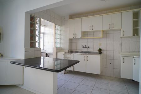 Apartamento para alugar com 62m², 2 quartos e 2 vagasCozinha 