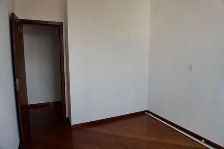 Apartamento à venda com 86m², 3 quartos e 2 vagasQuarto 2
