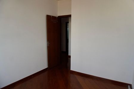 Apartamento à venda com 86m², 3 quartos e 2 vagasQuarto 2