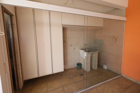 Casa à venda com 280m², 3 quartos e 3 vagasÁrea de Serviço