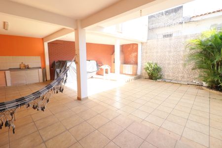 Casa à venda com 280m², 3 quartos e 3 vagasQuintal