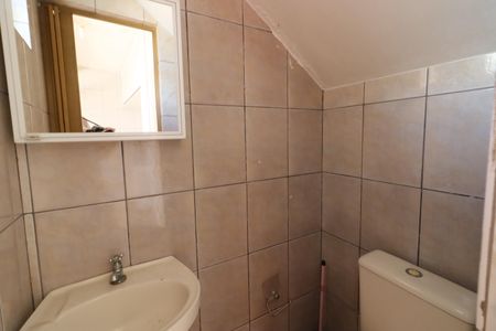 Casa à venda com 280m², 3 quartos e 3 vagasBanheiro de serviço