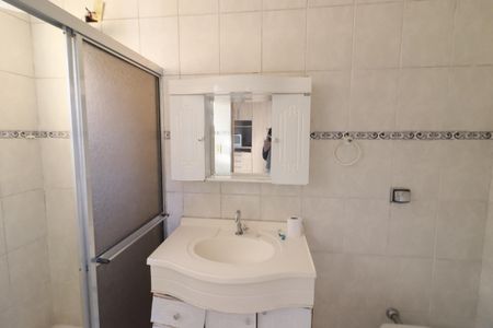 Casa à venda com 280m², 3 quartos e 3 vagasBanheiro da Suíte 1