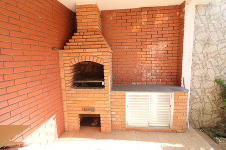 Casa à venda com 280m², 3 quartos e 3 vagasChurrasqueira