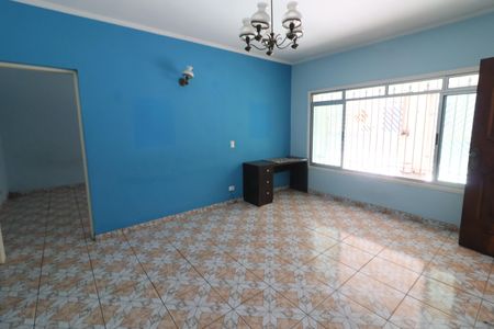 Casa à venda com 280m², 3 quartos e 3 vagasSala