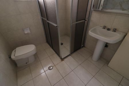 Casa à venda com 280m², 3 quartos e 3 vagasBanheiro 2